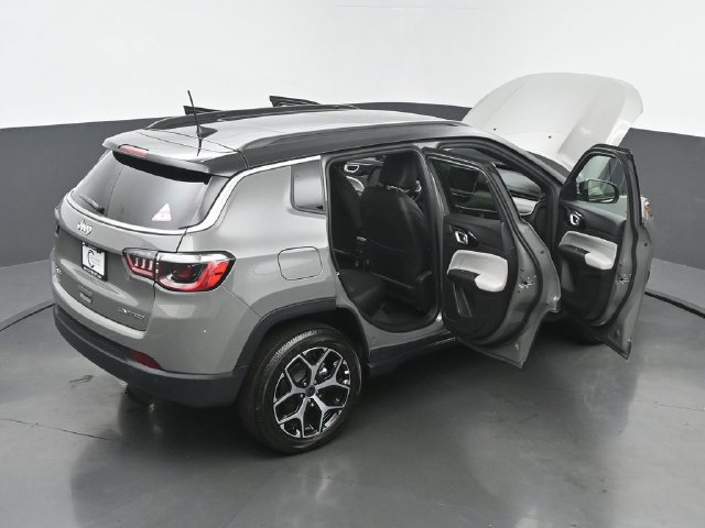 New 2026 Jeep Compass Limited w/ Sun, Sound & Navigation Group AWD/4WD image 62