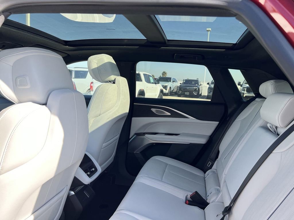 New 2025 Cadillac Lyriq Sport image 29