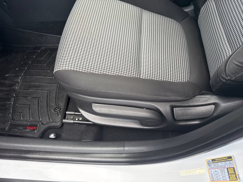 Used 2018 Hyundai Kona SE FWD image 7