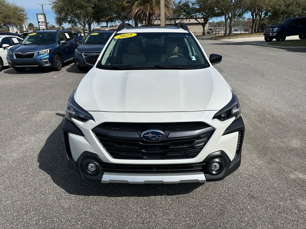Used 2025 Subaru Outback Premium image 3