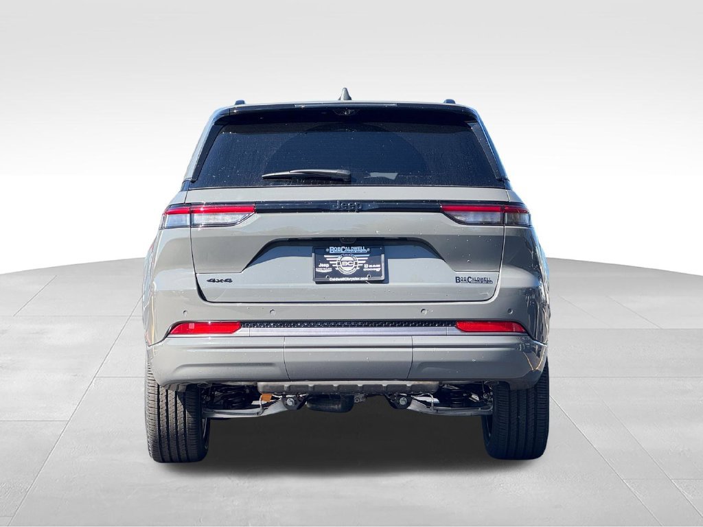 New 2027 Jeep Grand Cherokee Limited AWD/4WD image 6