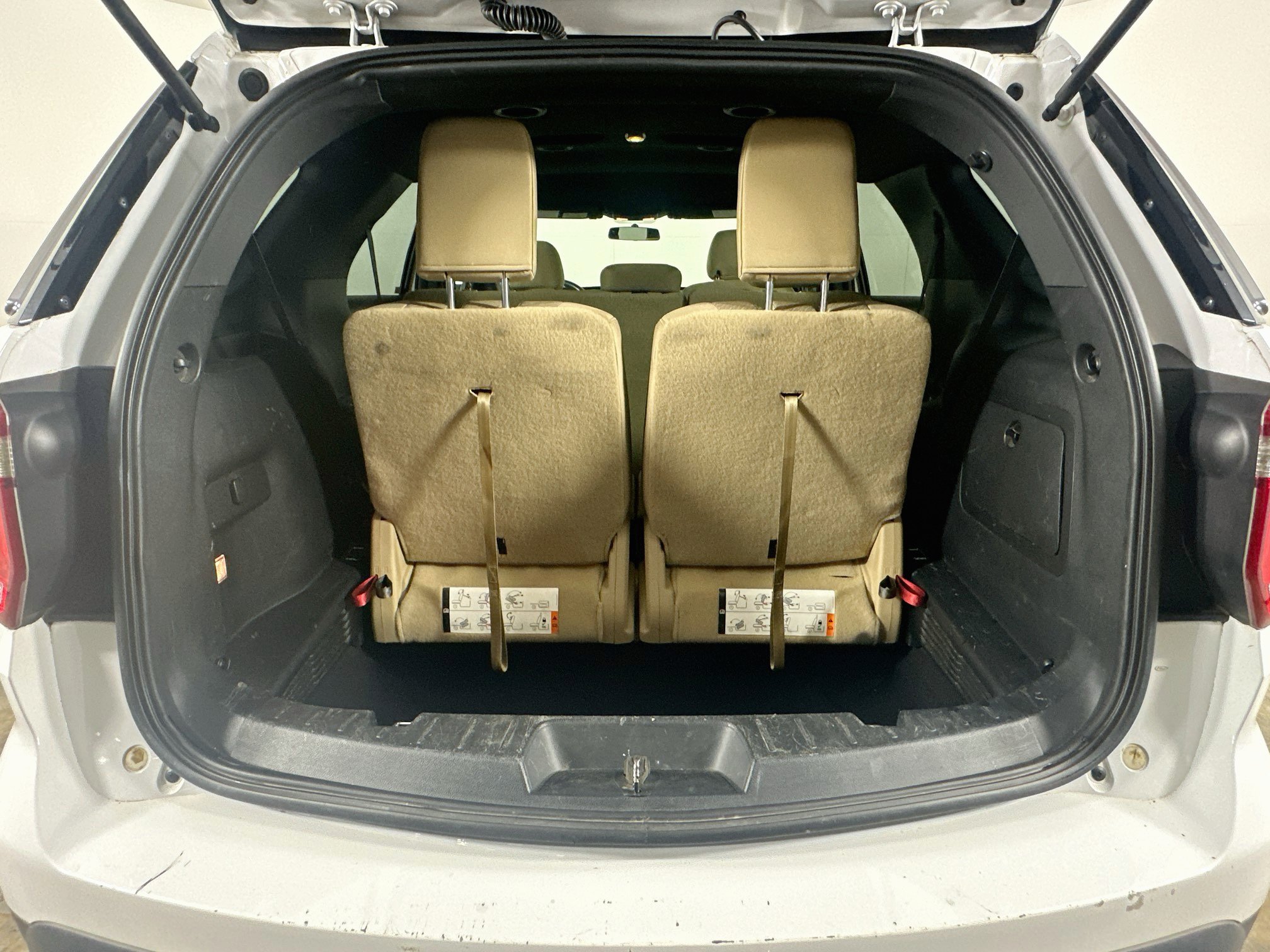Used 2017 Ford Explorer FWD image 29