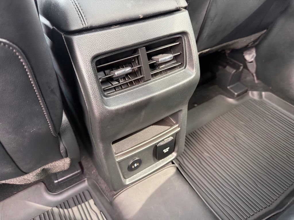 Certified 2024 Ford Edge SEL w/ Convenience Package AWD/4WD image 14