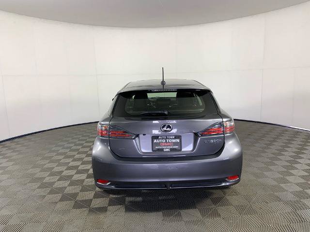Used 2013 Lexus CT 200h w/ Premium Pkg w/Navigation FWD image 9