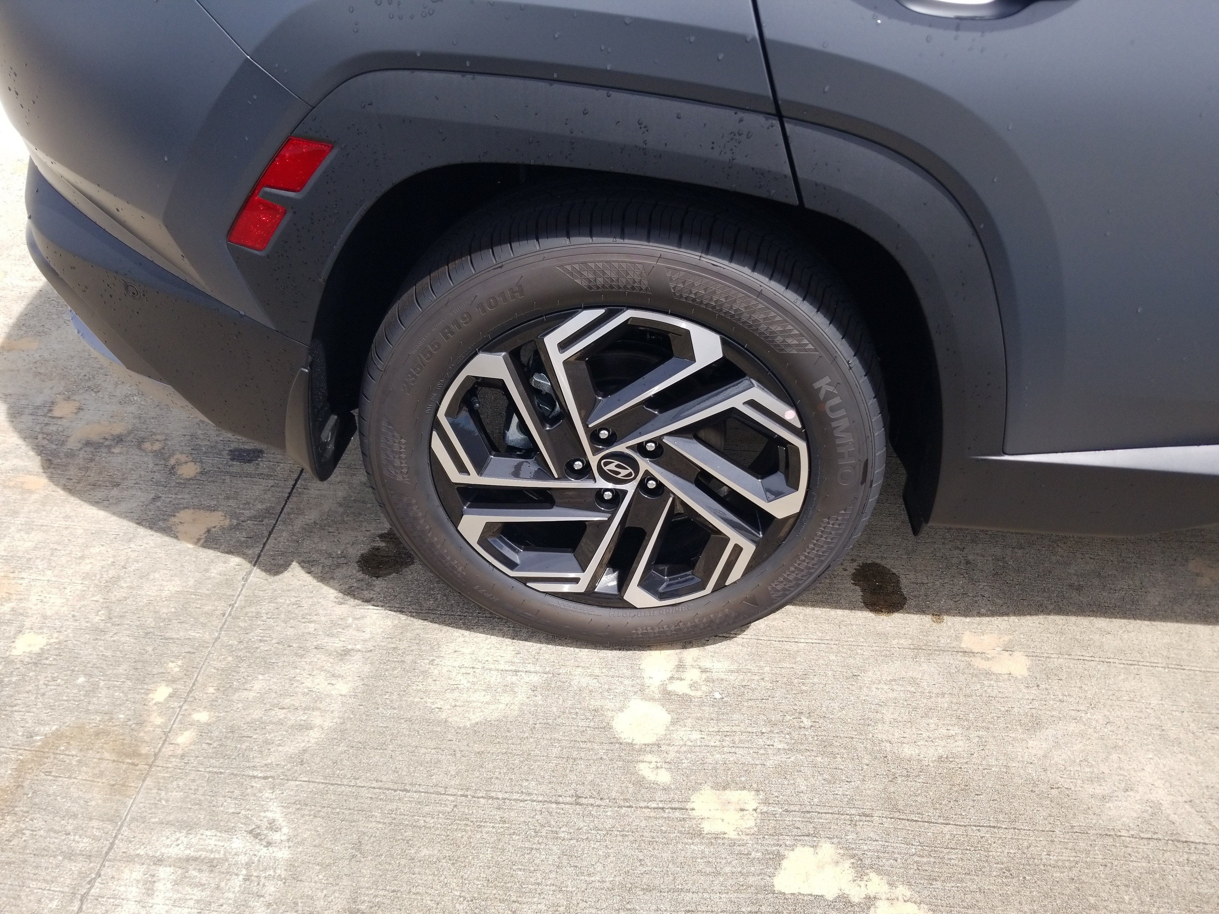 New 2026 Hyundai Tucson Limited FWD image 10