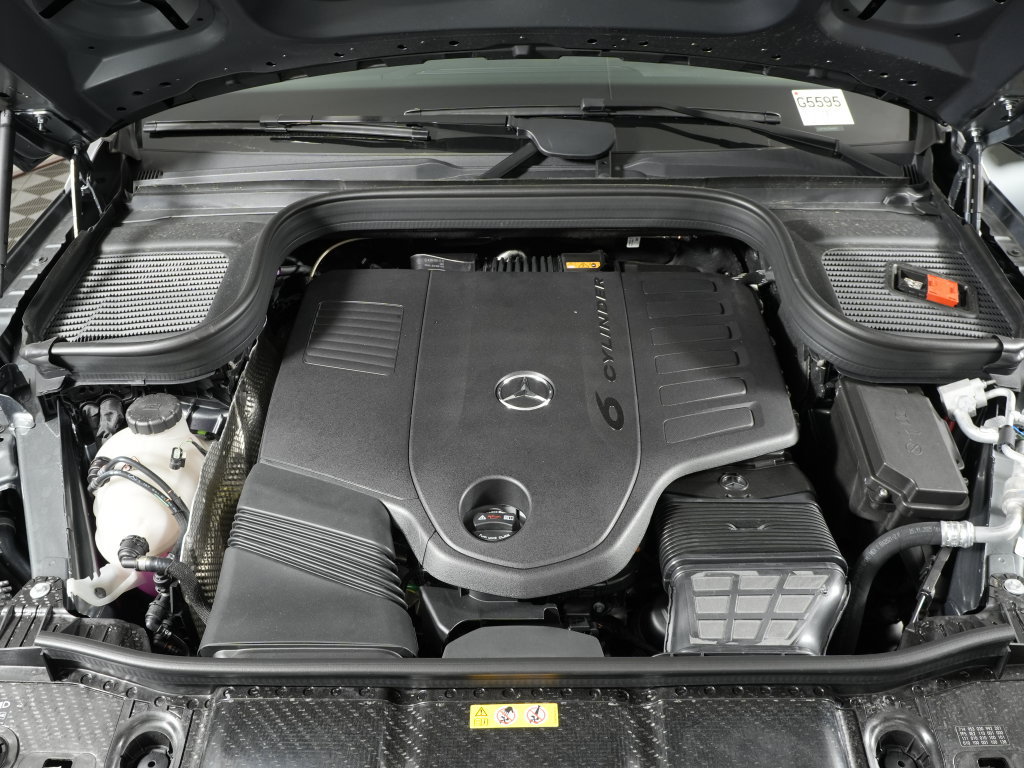 Certified 2026 Mercedes-Benz GLS 450 4MATIC image 35