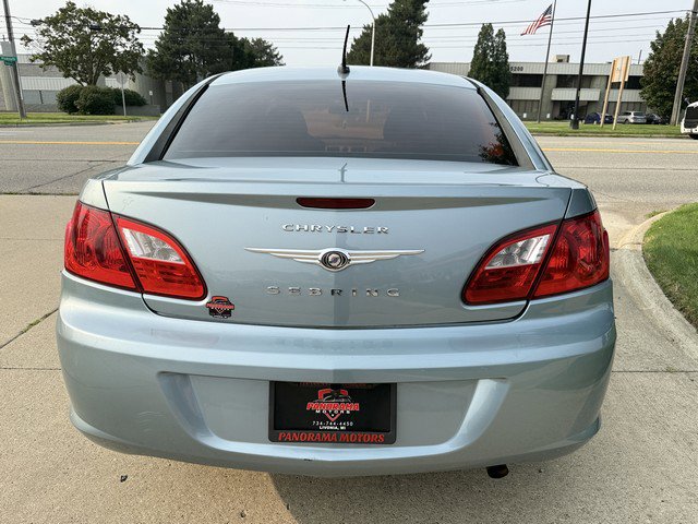 Used 2009 Chrysler Sebring LX image 6
