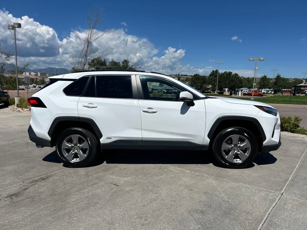 Used 2025 Toyota RAV4 XLE AWD/4WD image 8