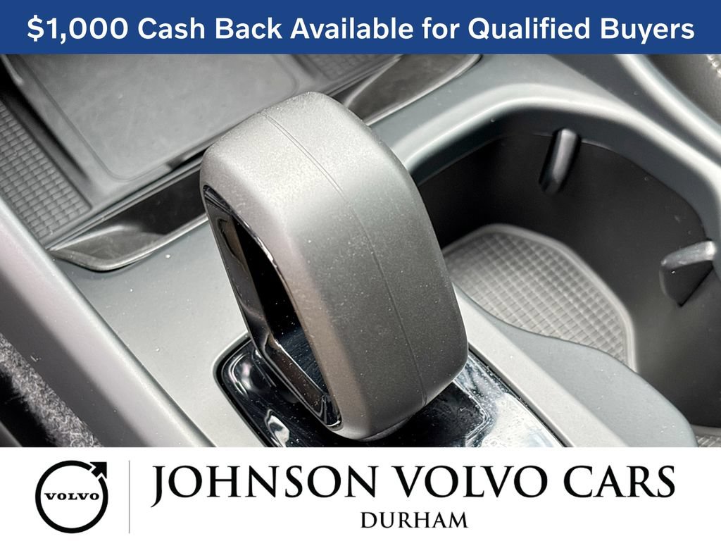 New 2026 Volvo XC40 B4 Core w/ Climate Package FWD image 21