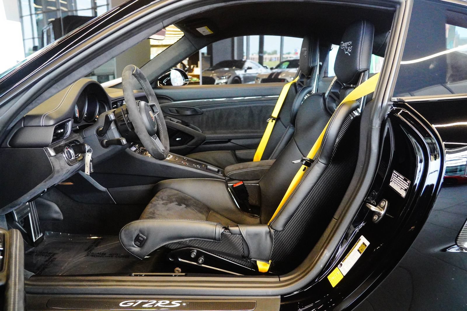 Used 2018 Porsche 911 GT2 RS w/ Weissach Package RWD image 14