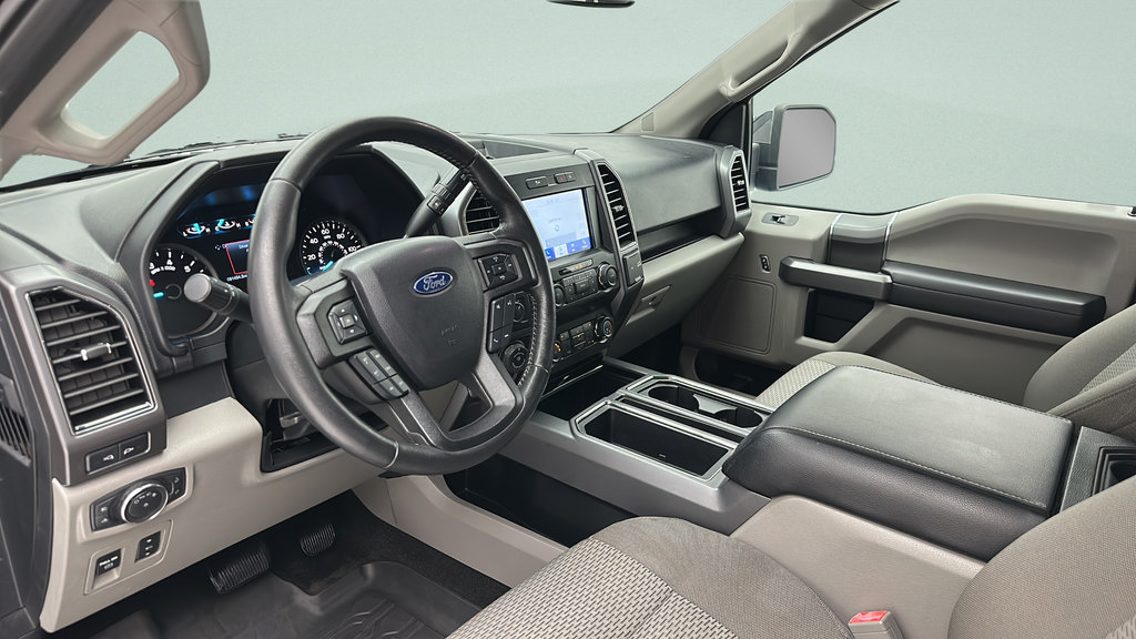 Used 2020 Ford F150 XLT w/ Equipment Group 302A Luxury AWD/4WD image 15