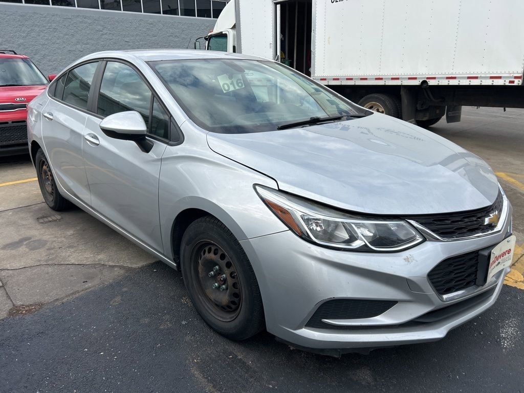 Used 2017 Chevrolet Cruze LS image 3