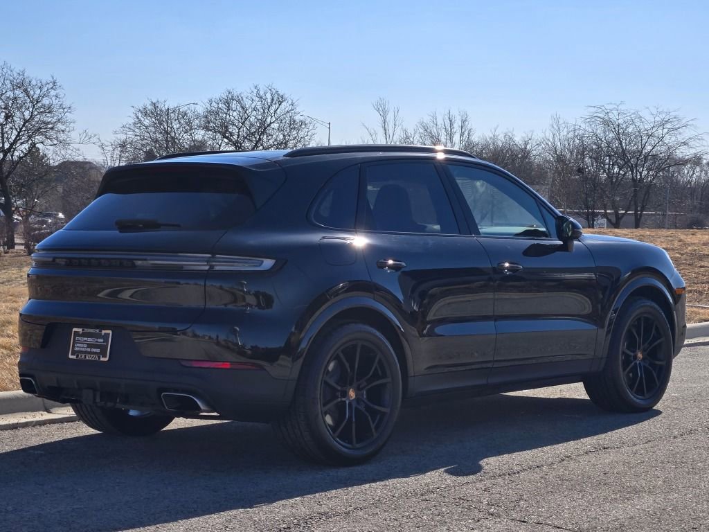 Certified 2025 Porsche Cayenne image 7