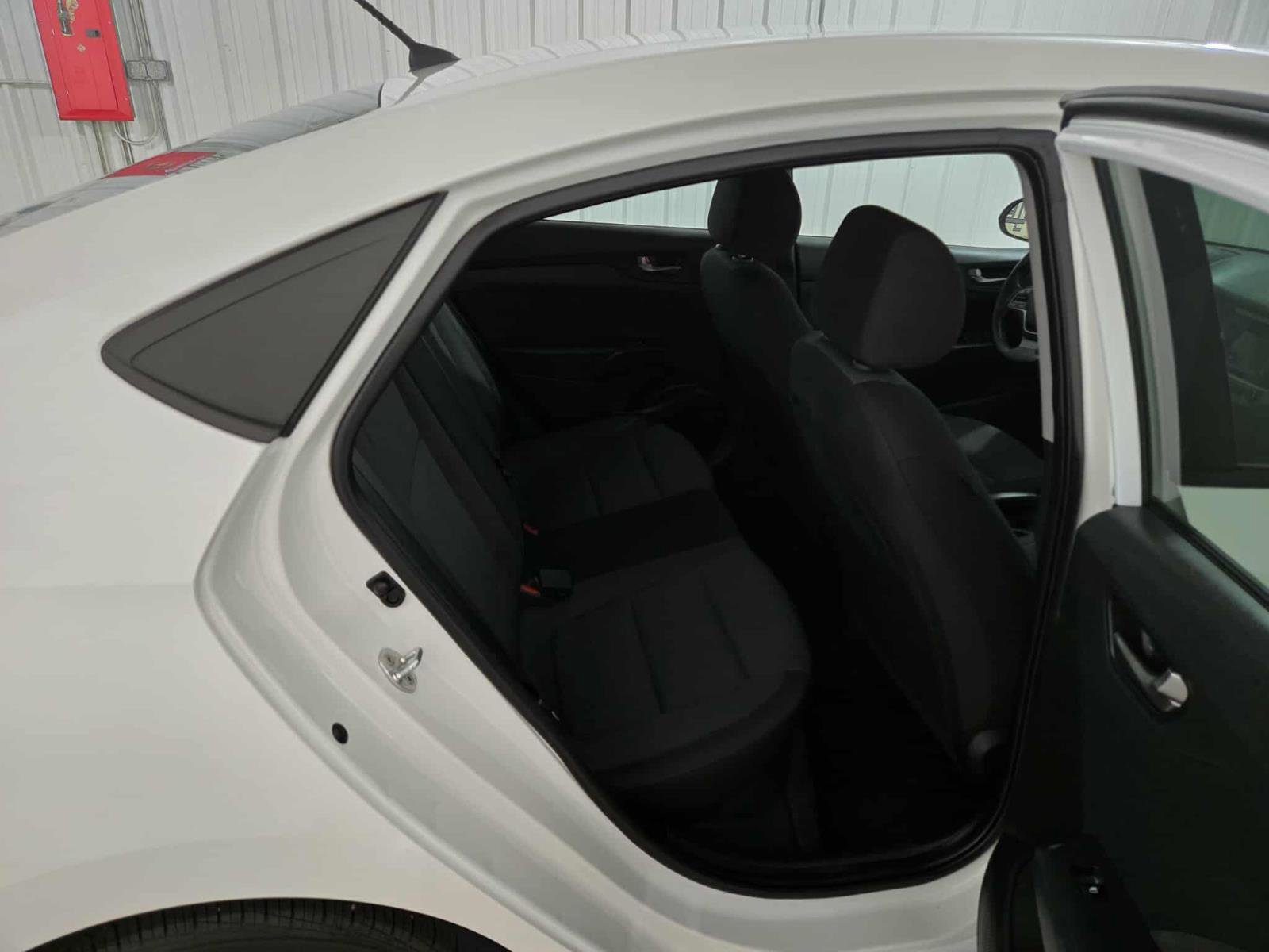 Used 2021 Hyundai Accent SE w/ Cargo Package image 20