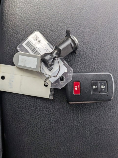 Used 2023 Toyota Tacoma TRD Off-Road image 33