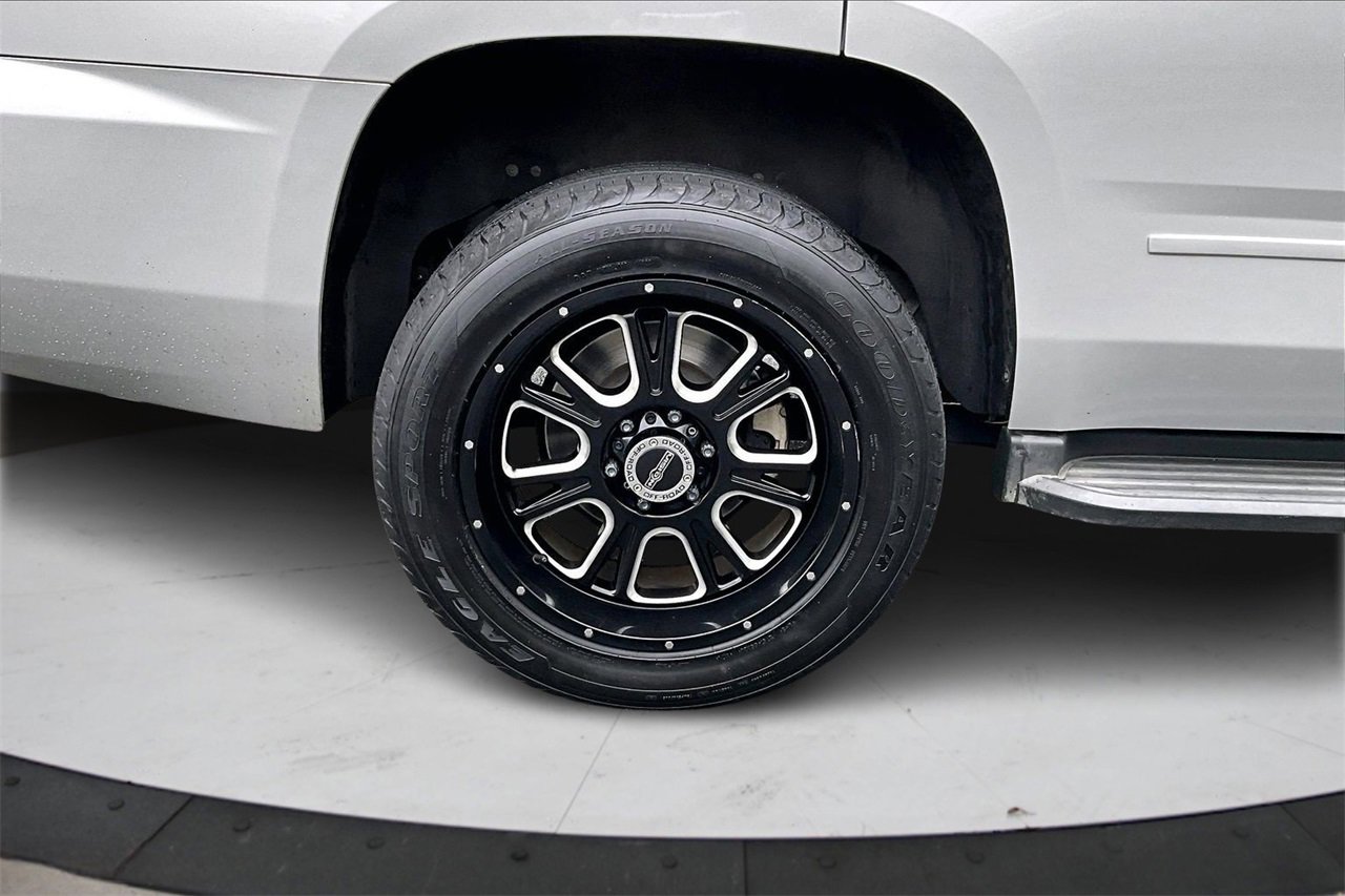 Used 2016 Chevrolet Tahoe LS w/ All-Season Package image 34