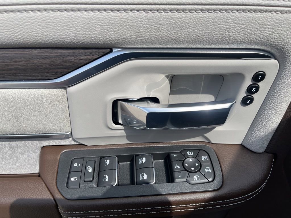 New 2026 RAM 2500 Laramie AWD/4WD image 27
