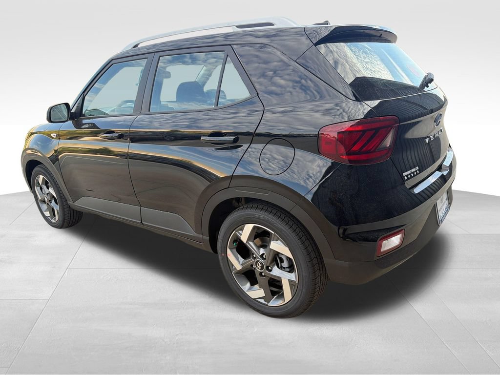 New 2026 Hyundai Venue SEL FWD image 4