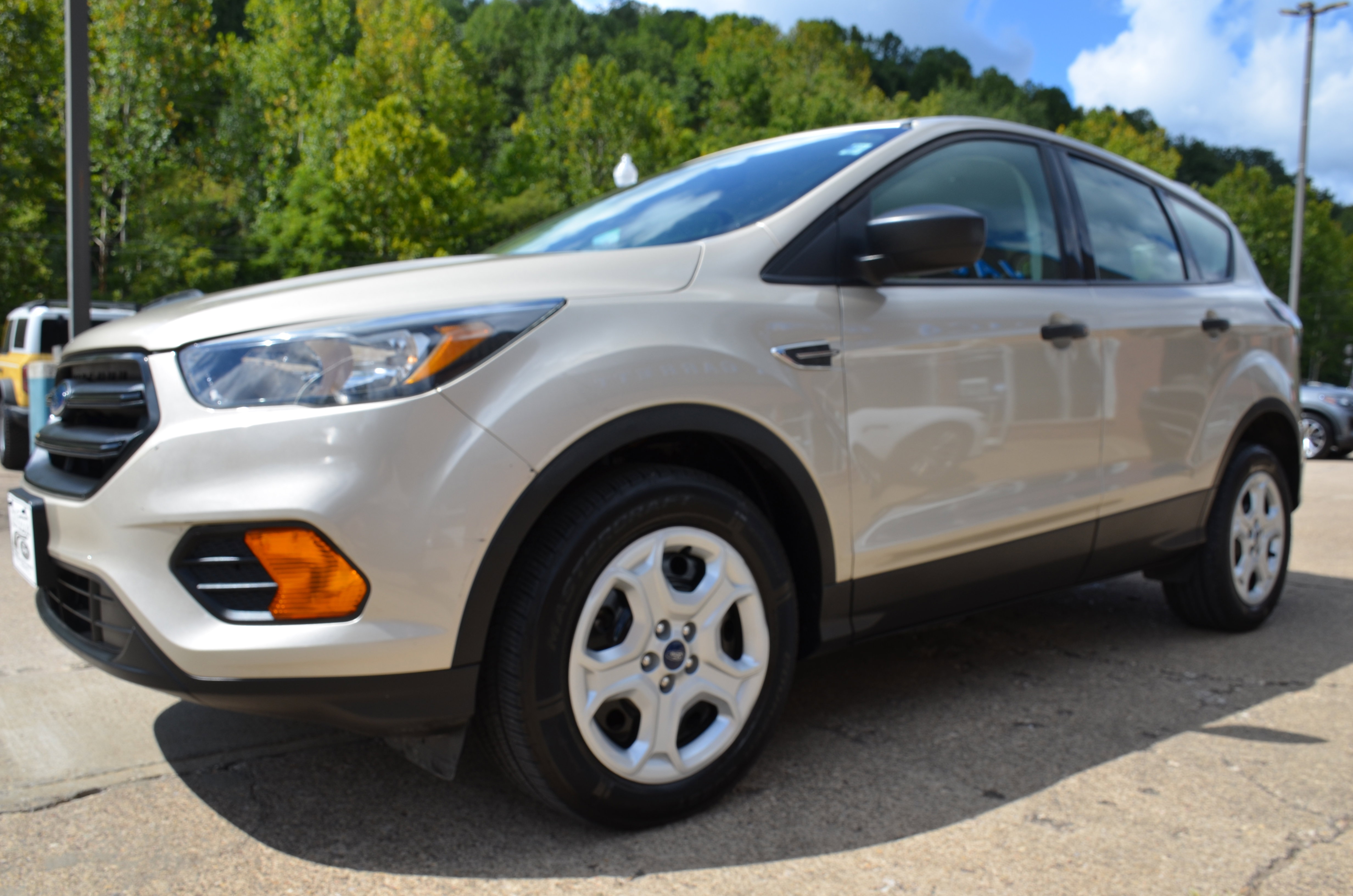 Used 2018 Ford Escape S image 3