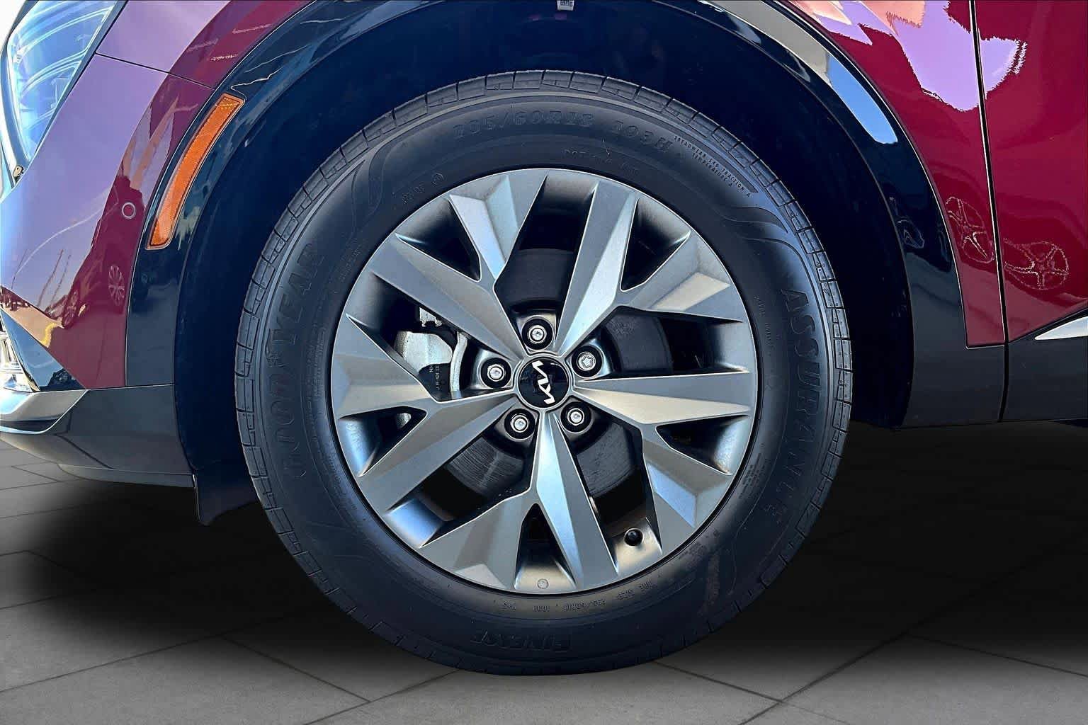 Used 2025 Kia Sportage SX Prestige image 10