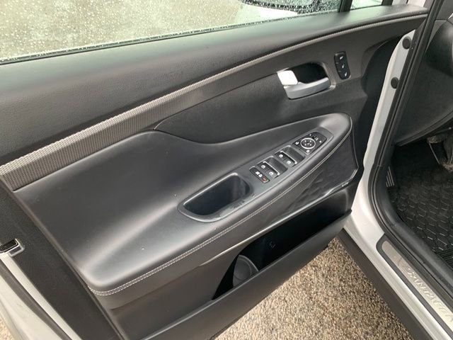 Used 2020 Hyundai Santa Fe Limited image 23
