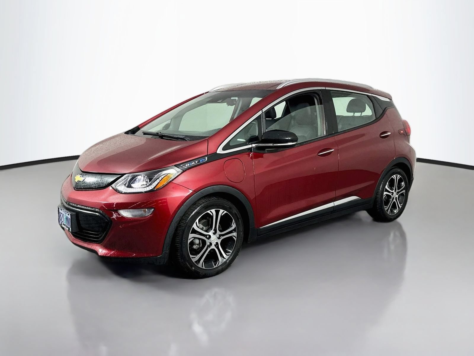 Used 2017 Chevrolet Bolt Premier w/ Driver Confidence II Package FWD image 3