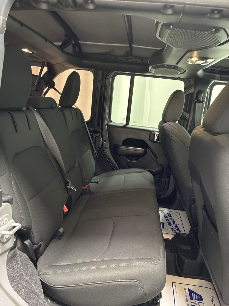Used 2023 Jeep Wrangler Unlimited image 24