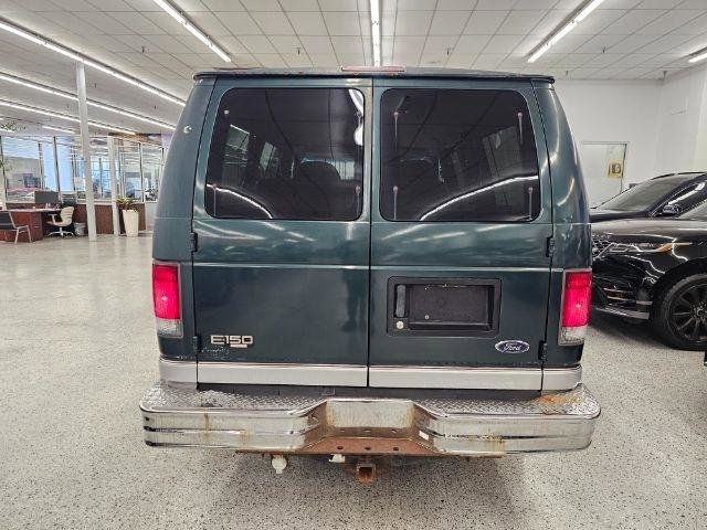 Used 2000 Ford E-150 and Econoline 150 Wagon image 5