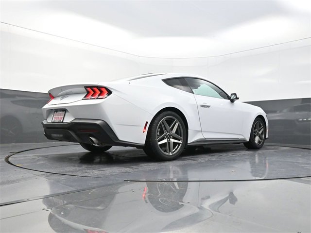 Used 2024 Ford Mustang Coupe image 29