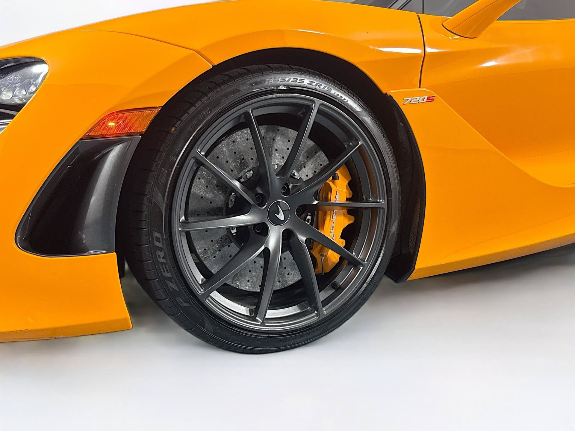 Used 2022 McLaren 720S Spider RWD image 44