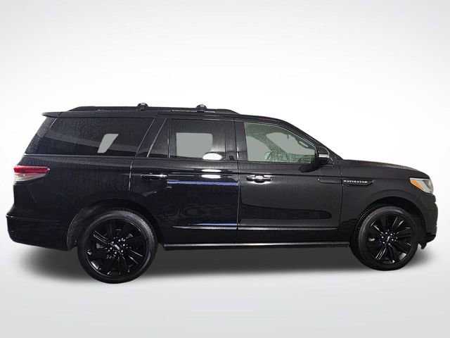 Used 2024 Lincoln Navigator Reserve w/ Equipment Group 201A image 8