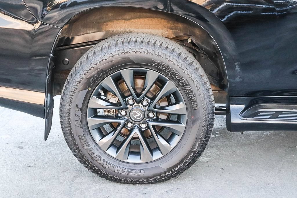 Used 2022 Lexus GX 460 Premium w/ Premium Package AWD/4WD image 12