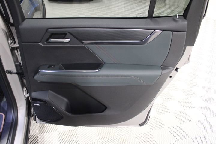 New 2026 GMC Acadia AT4 w/ Super Cruise Package image 28