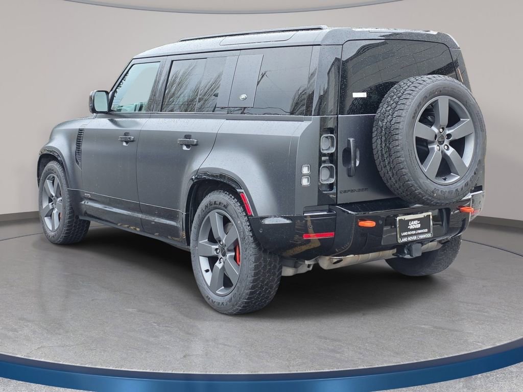 Used 2023 Land Rover Defender 110 X image 4