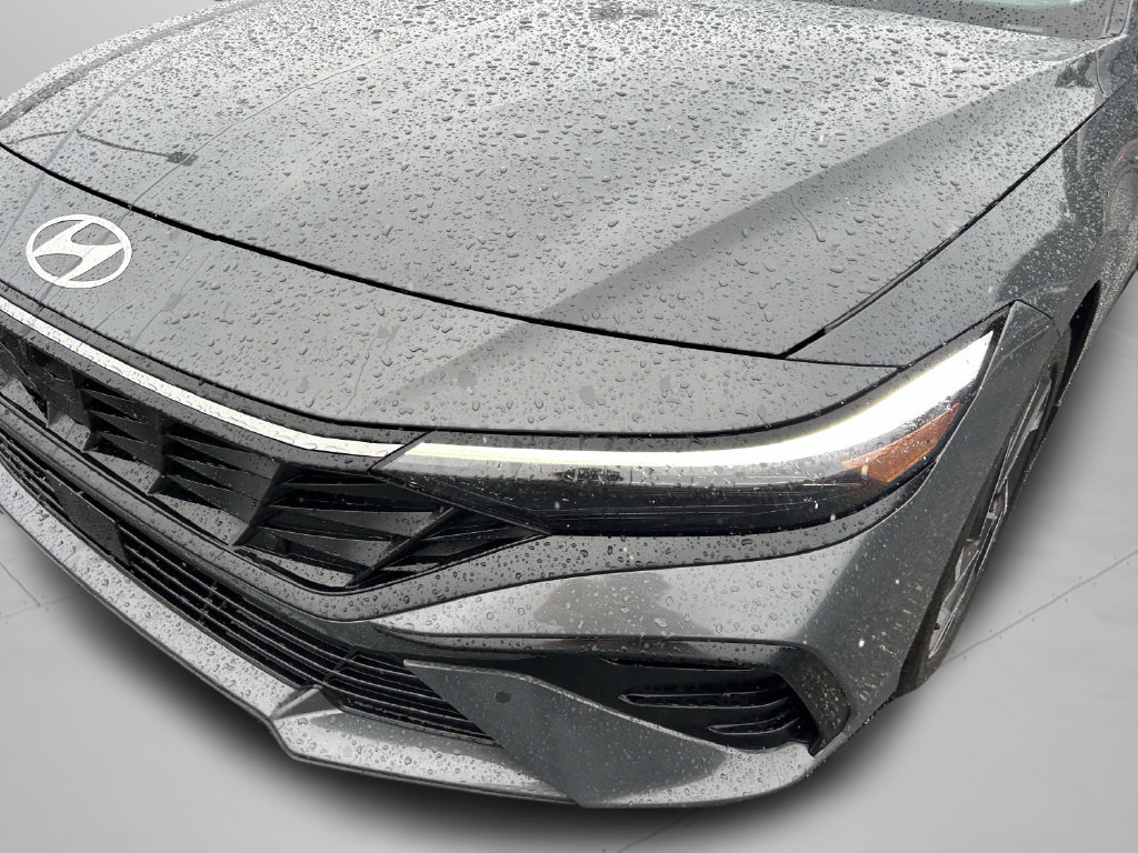 Certified 2024 Hyundai Elantra Limited FWD image 13