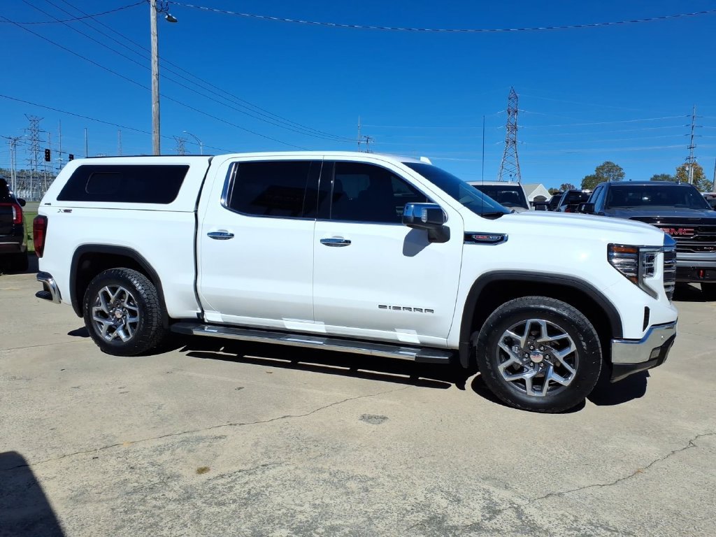 Used 2024 GMC Sierra 1500 SLT w/ SLT Premium Plus Package AWD/4WD image 8