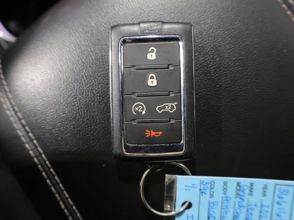 Used 2023 Jeep Grand Cherokee Altitude image 28