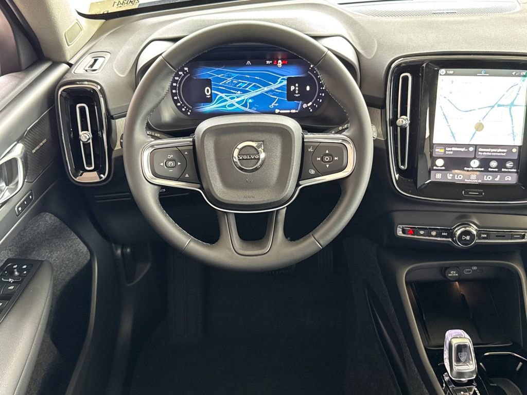 New 2026 Volvo XC40 B5 Ultra w/ Climate Package image 13