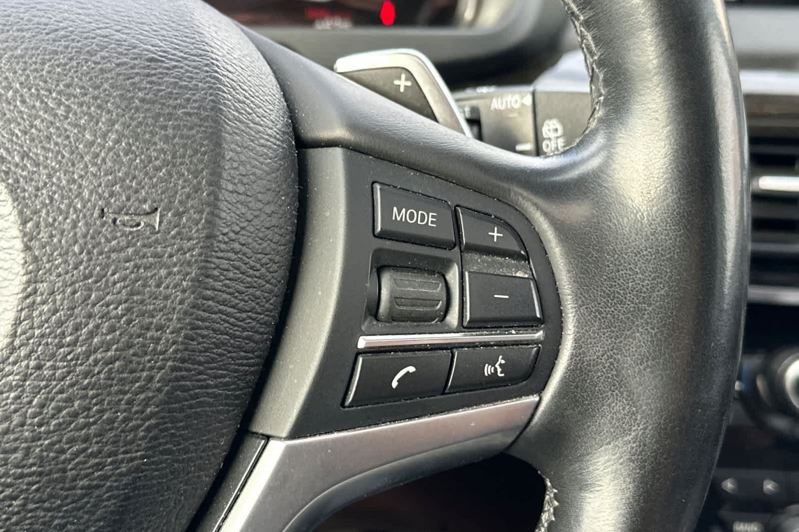 Used 2018 BMW X5 xDrive40e AWD/4WD image 31