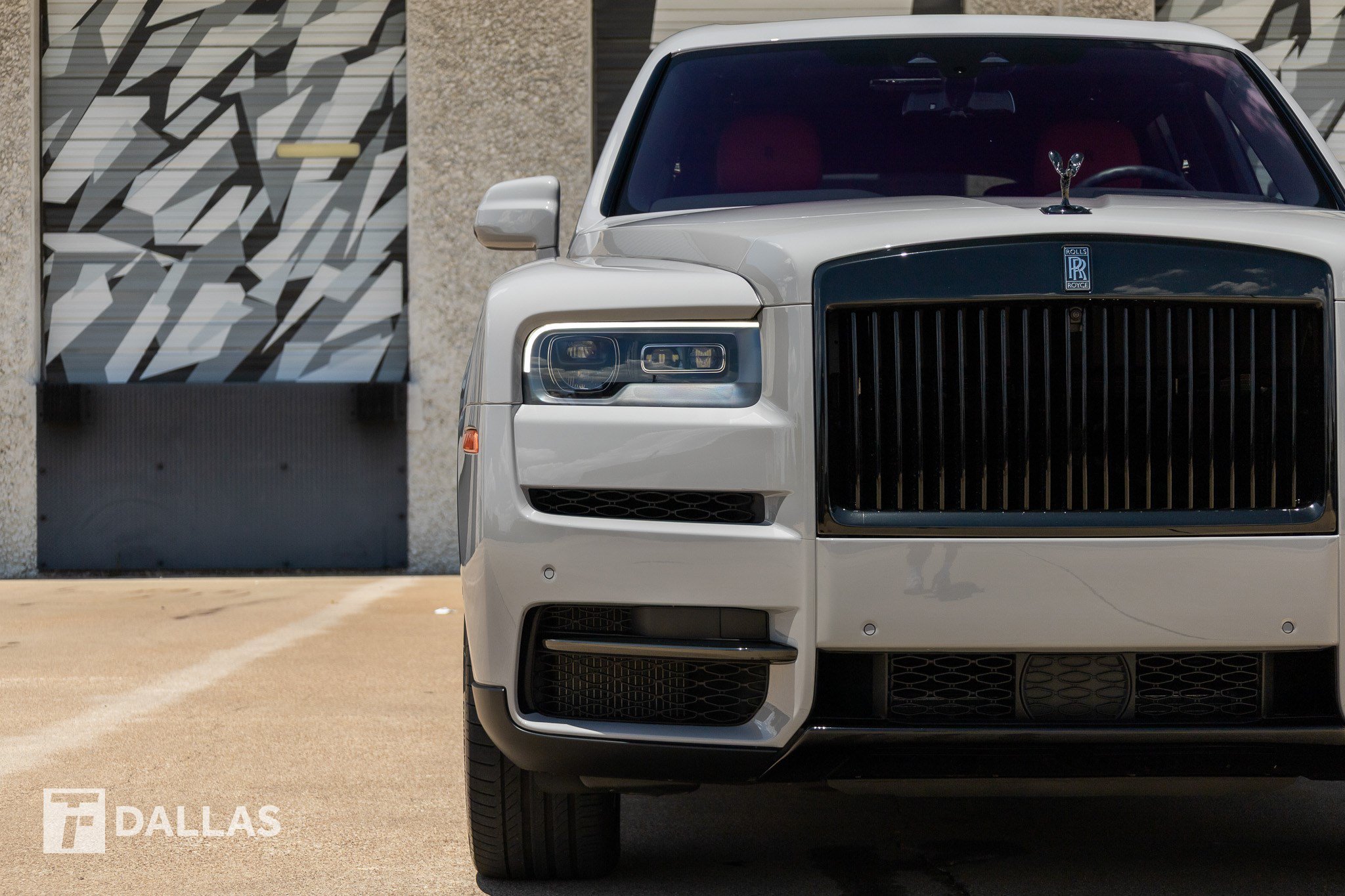 Used 2022 Rolls-Royce Cullinan Black Badge w/ Dark Exterior Package AWD/4WD image 4