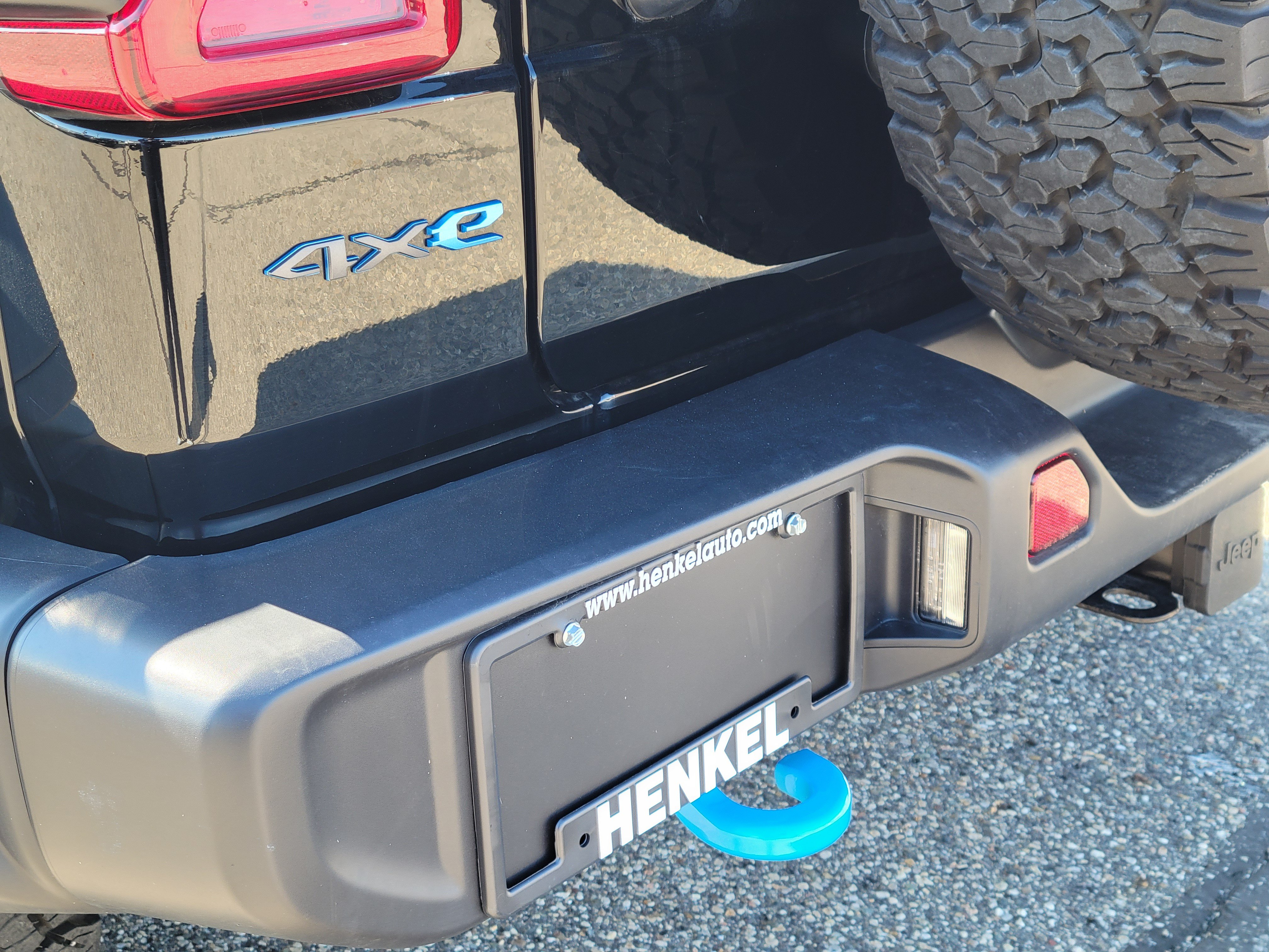 Used 2025 Jeep Wrangler Unlimited Rubicon 4xe w/ Convenience Group AWD/4WD image 20