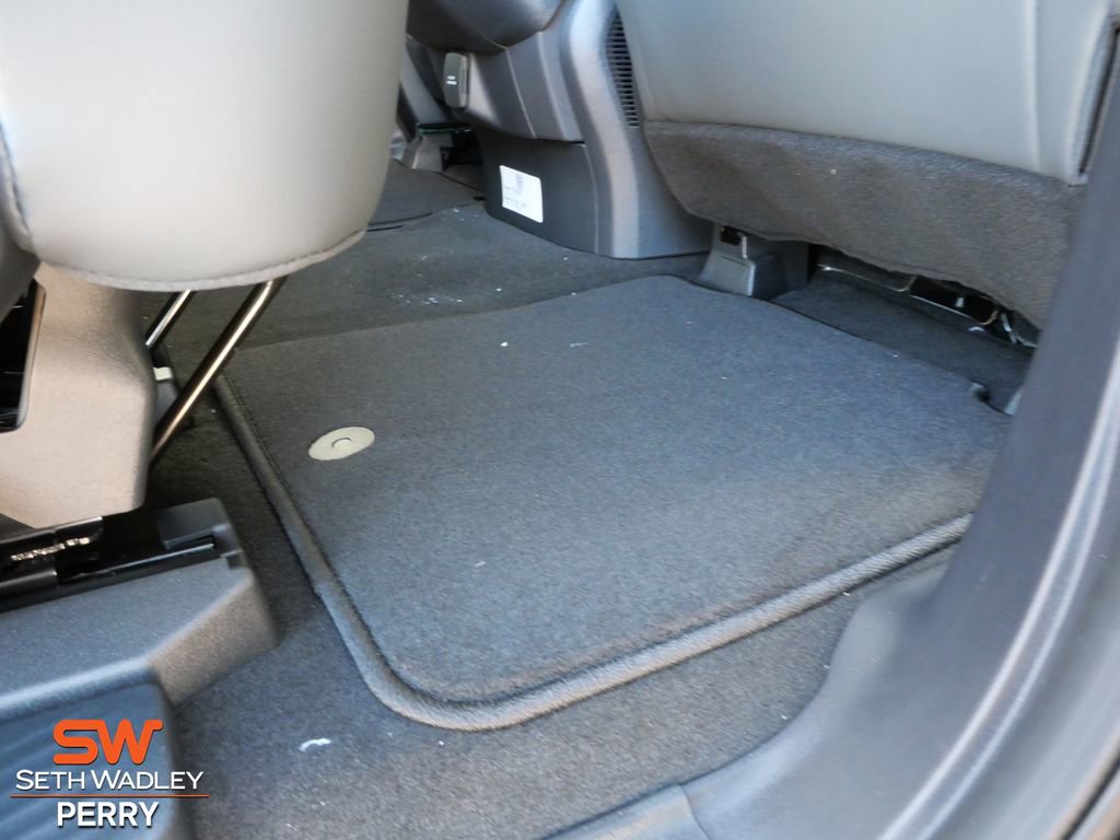 New 2025 Ford Expedition Active image 10