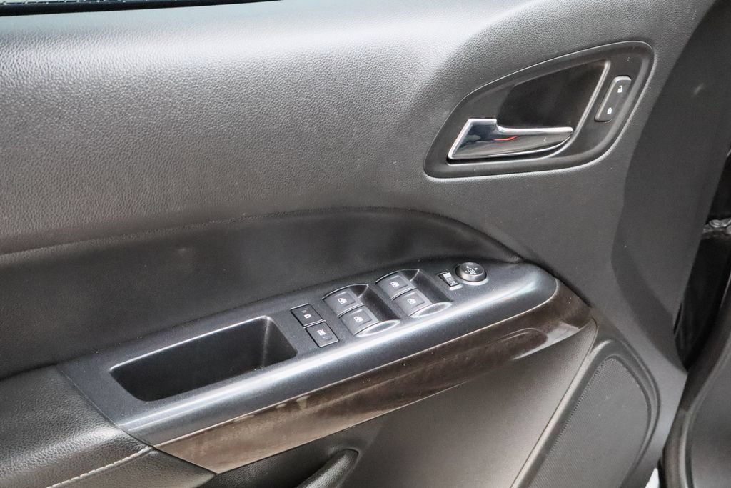Used 2020 GMC Canyon SLE w/ Elevation Edition RWD image 19