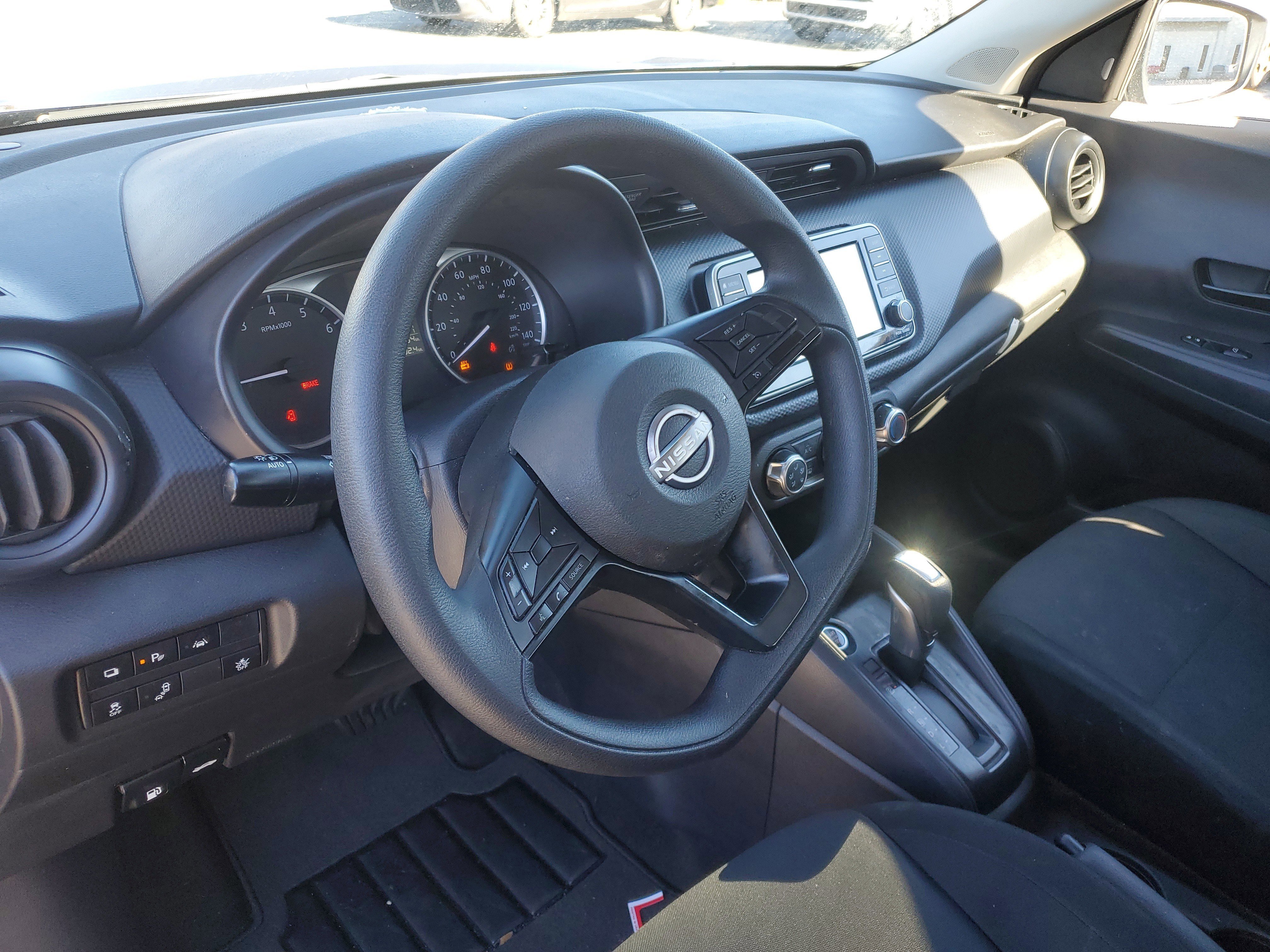 Used 2024 Nissan Kicks S image 18