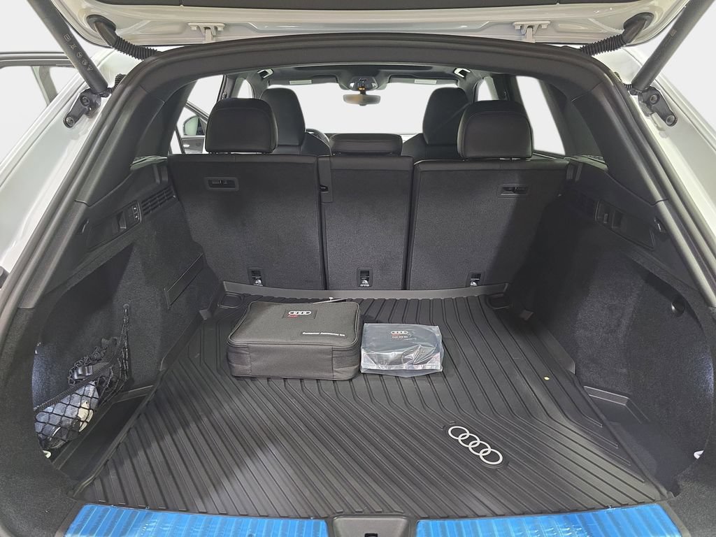 New 2026 Audi SQ5 Premium Plus AWD/4WD image 12