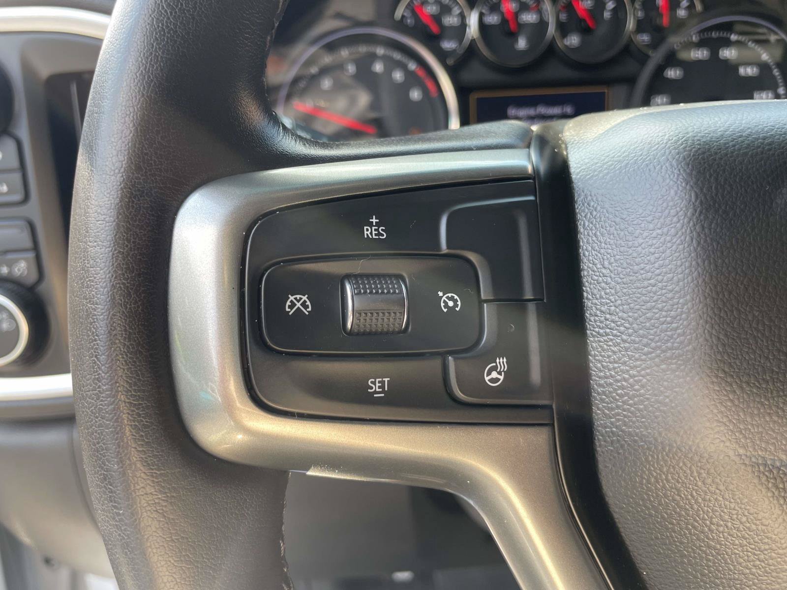 Used 2020 Chevrolet Silverado 1500 LT w/ All-Star Edition AWD/4WD image 9