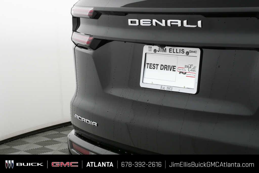 New 2026 GMC Acadia Denali w/ Super Cruise Package FWD image 37