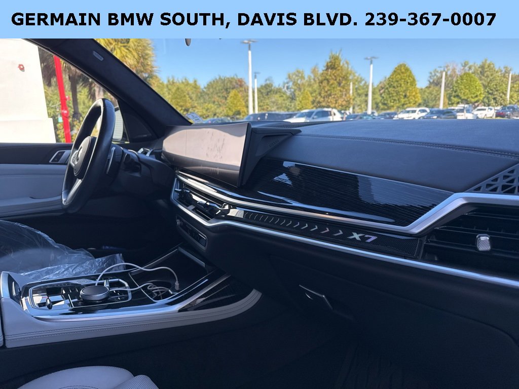 Certified 2024 BMW X7 xDrive40i w/ M Sport Package image 11