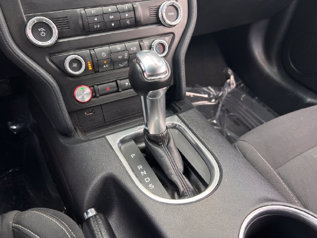 Used 2019 Ford Mustang Coupe RWD image 20