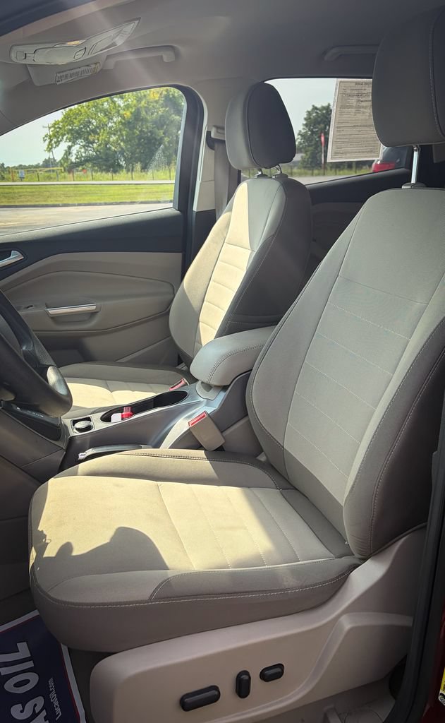 Used 2016 Ford Escape SE FWD image 19
